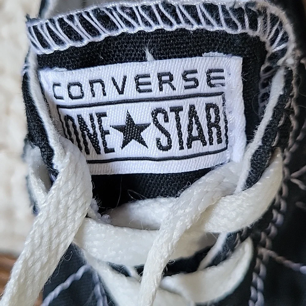 Converse One Star, black/white sneaker, size 9